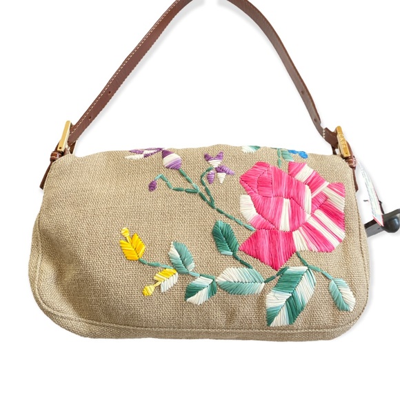 NWOT Fendi embroidered baguette - Picture 3 of 5